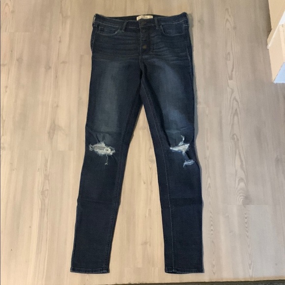 Hollister Denim - Hollister Blue Skinny Jeans with Stretchy Distressed Design